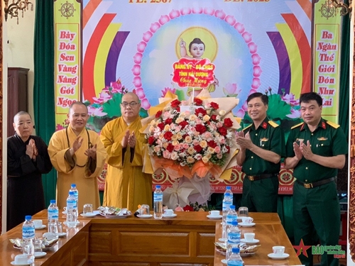 Bộ CHQS tỉnh Hải Dương chúc mừng Ban Trị sự giáo hội Phật giáo Việt Nam tỉnh 